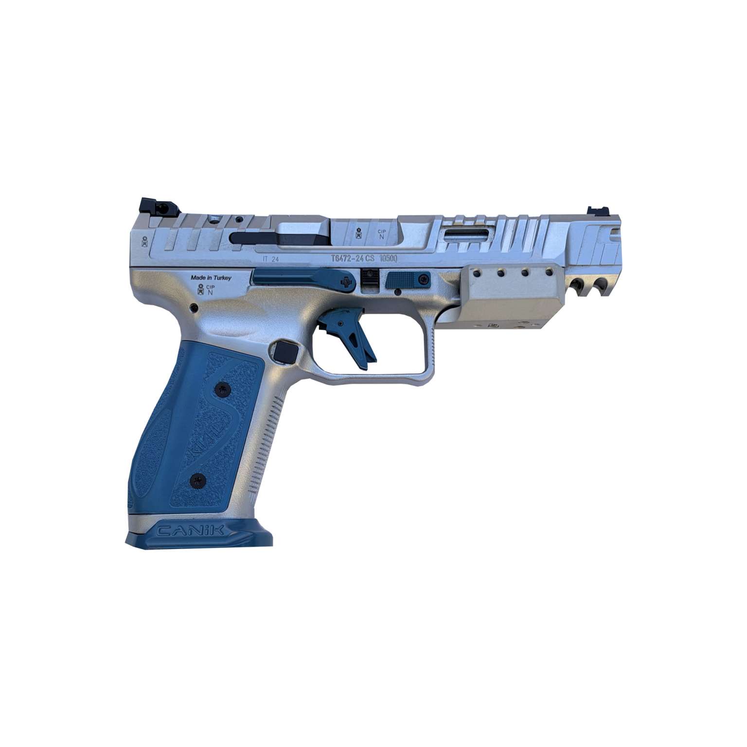 In vendita  una Canik Rival-S calibro 9 mm, pistola semiautomatica sportiva caratterizzata dalla costruzione interamente in acciaio, dal design moderno e da una dotazione tecnica pensata per gli appassionati di tiro sportivo.